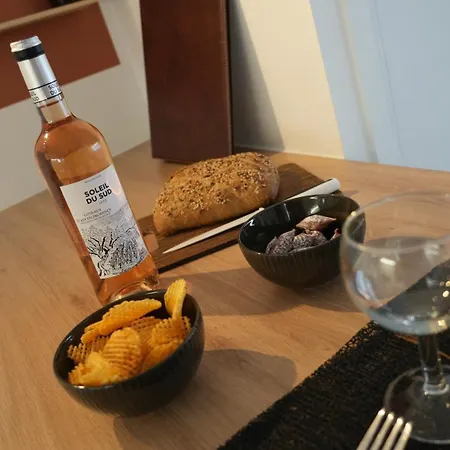 * * * Donjon Du Bijoutier * * * Wifi+clim+terrasse Apartament *